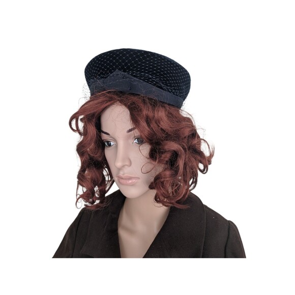 Deep Blue Velvet Hat Vintage Midcentury 50s 60s Breton with Veil - Picture 1 of 10